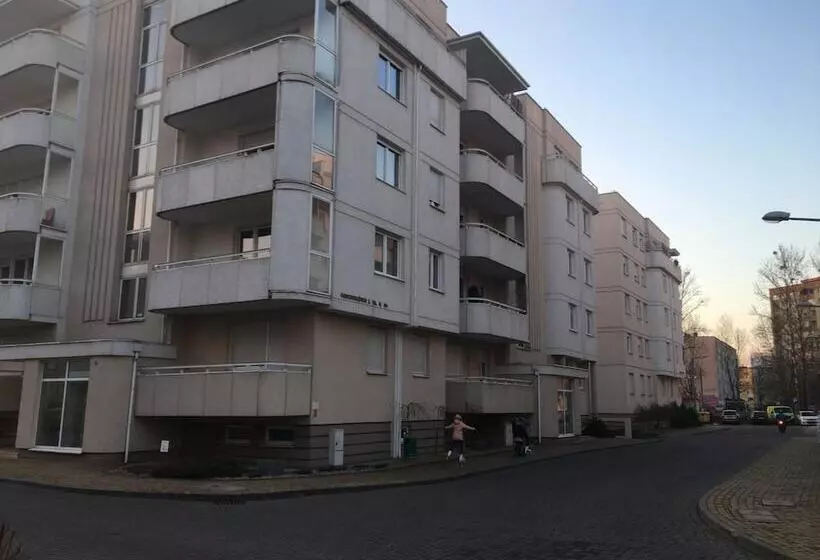ホテル Apartament F&j