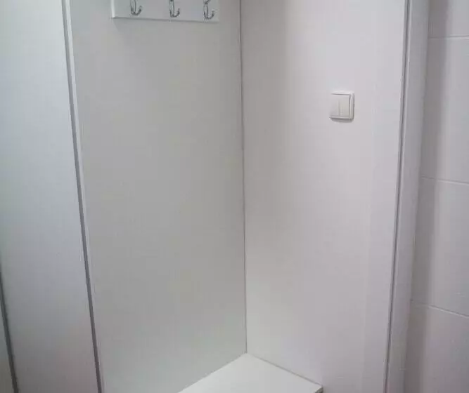ホテル Apartament F&j