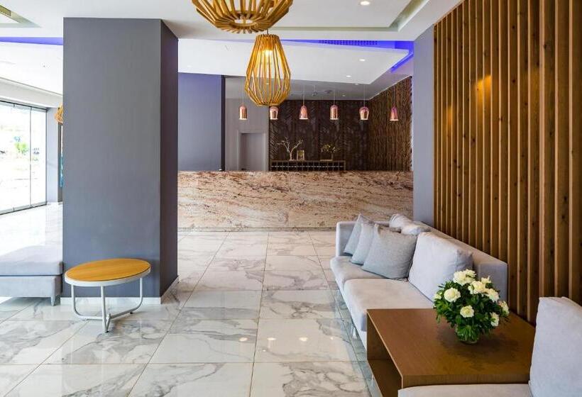 בית מלון כפרי Atali Grand Resort