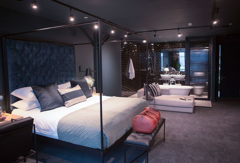 Hotel Cartel House On Loop