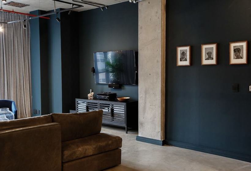 Hotel Cartel House On Loop