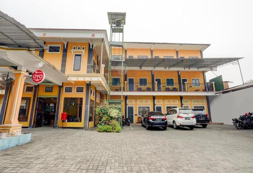 בית מלון כפרי Mandiri