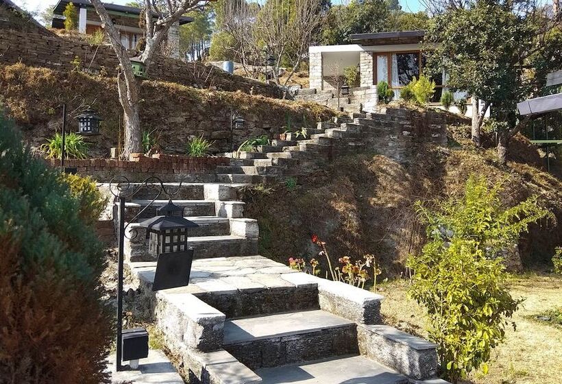 בית מלון כפרי Queens Meadows By Sunshine & Smiles