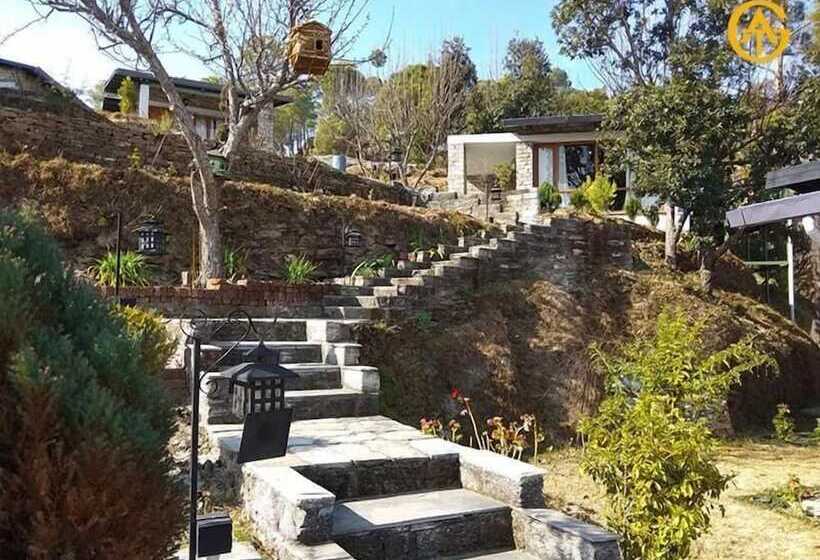 בית מלון כפרי Queens Meadows By Sunshine & Smiles