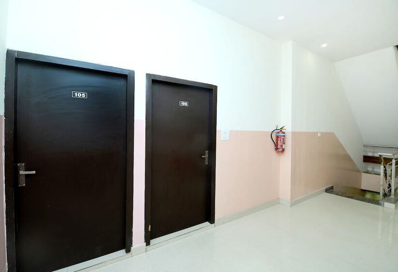 هتل R2d By Oyo Rooms