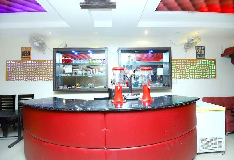 هتل R2d By Oyo Rooms