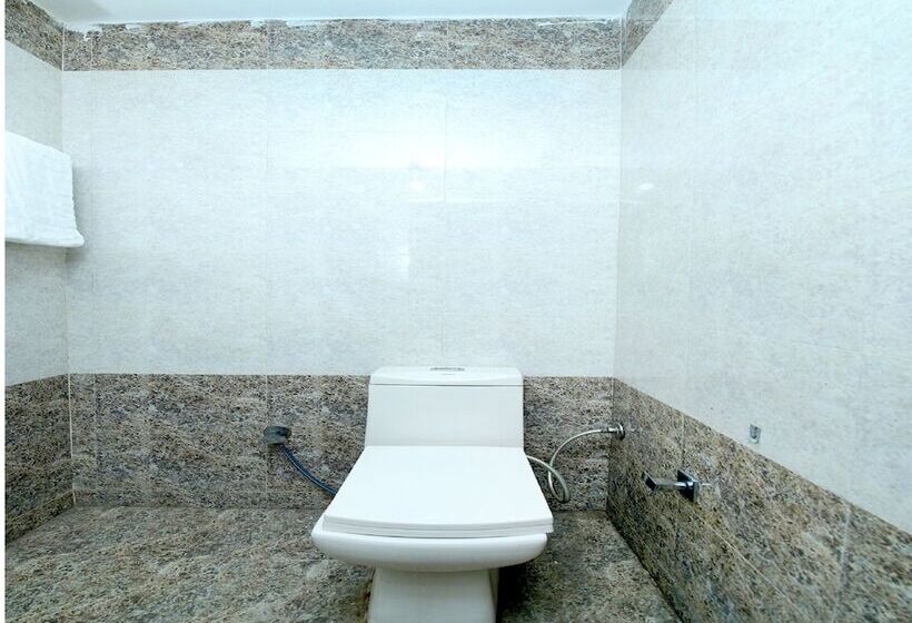 هتل R2d By Oyo Rooms