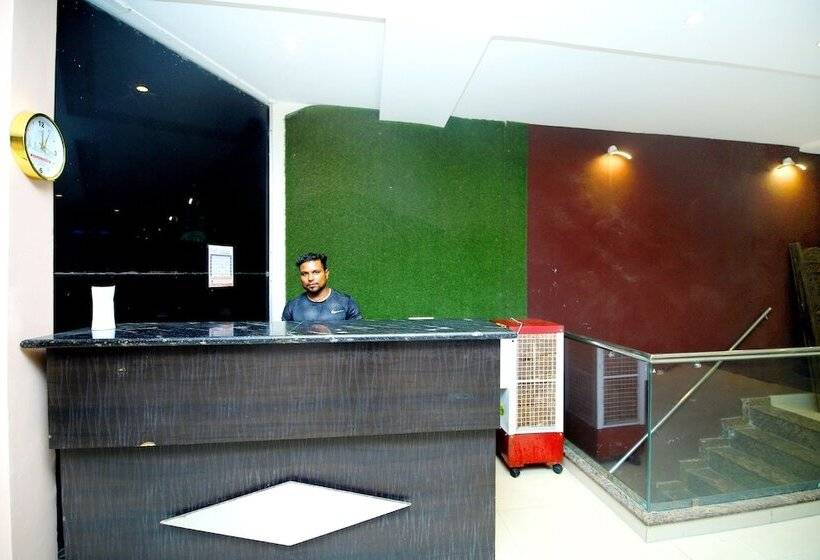 هتل R2d By Oyo Rooms