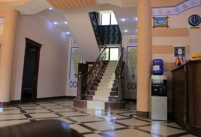Hotel Raykhan