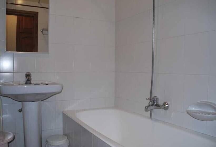 בית מלון כפרי Saloria