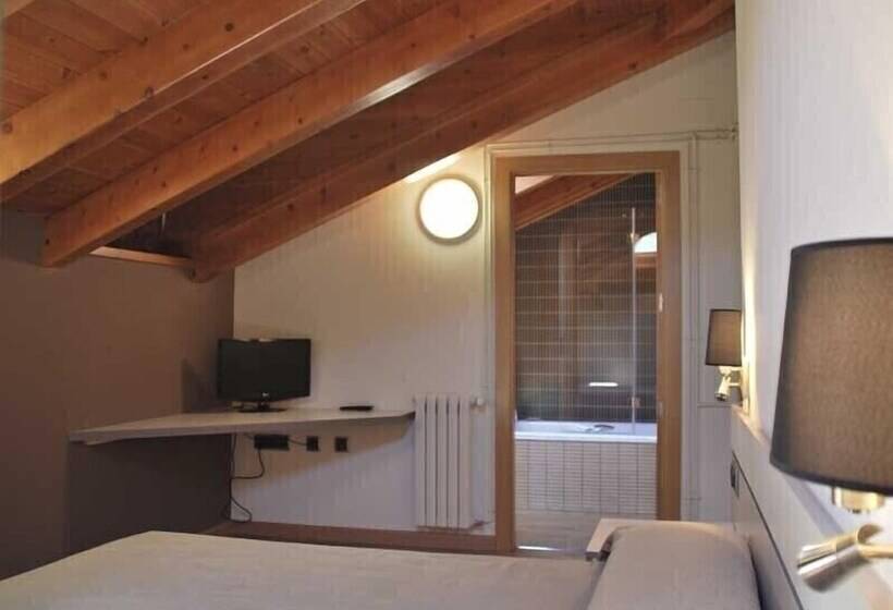 בית מלון כפרי Saloria