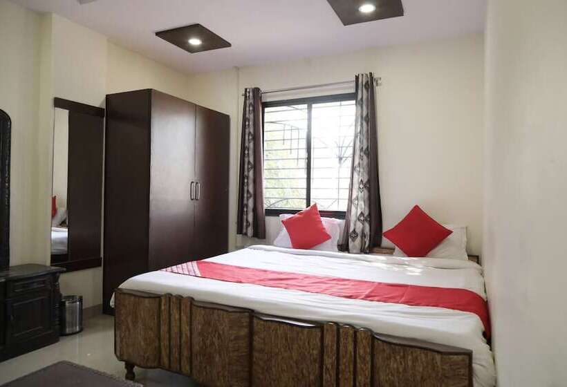 Hotel Uk Service Apartment By Oyo Rooms