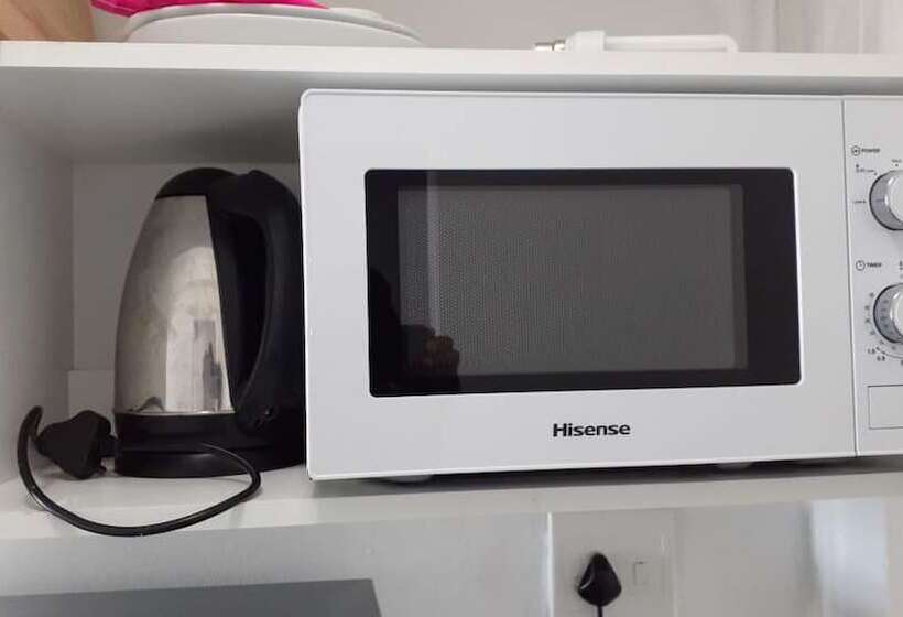 Mthonjeni Residence And Cafe