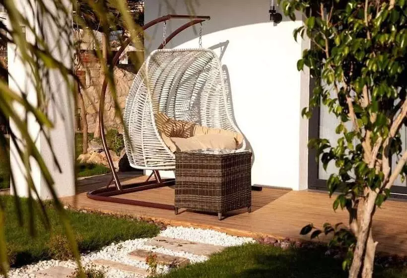 هتل Payam Guest House