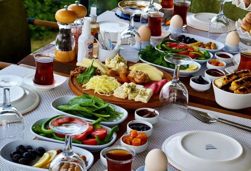 هتل Payam Guest House