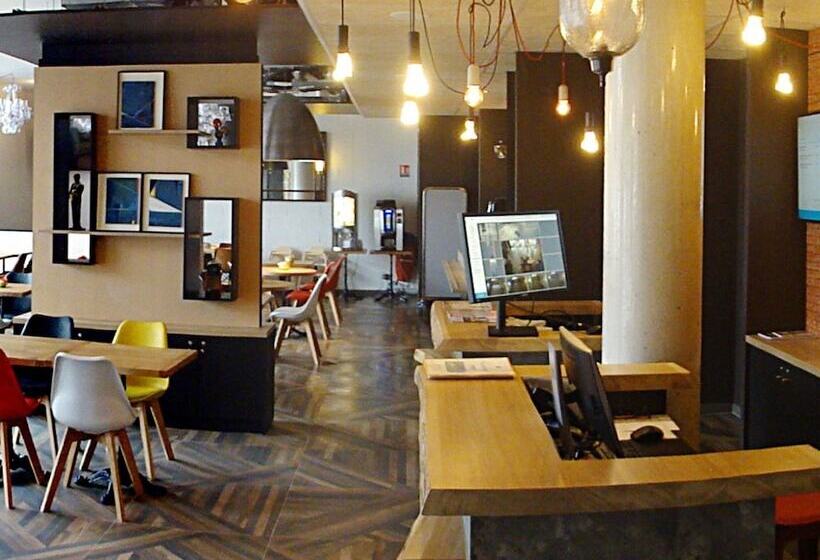 酒店 Ibis Budget Annecy Sud Poisy