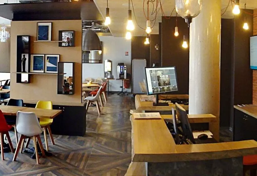 Hotelli Ibis Budget Annecy Sud Poisy