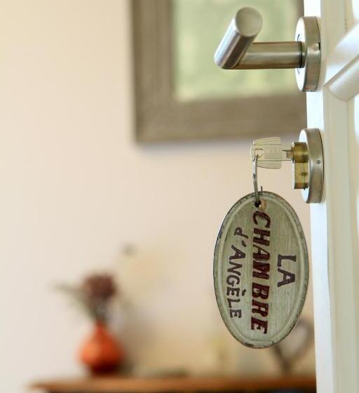 צימר Maison D'hôtes La Maison De Léopold