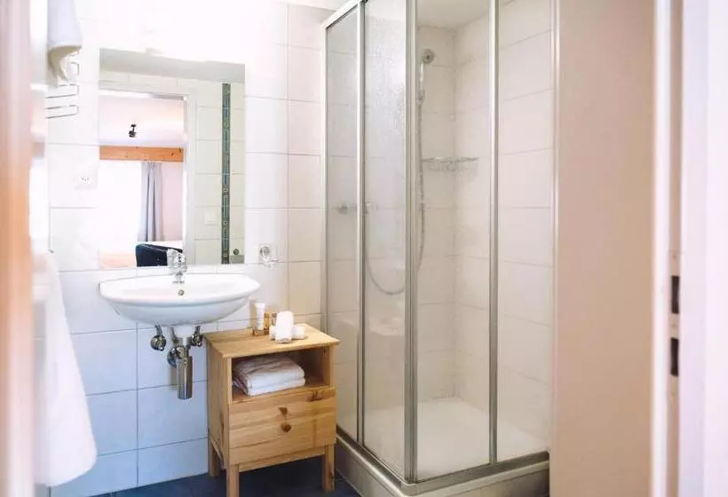 Hotelli Les Montagnards