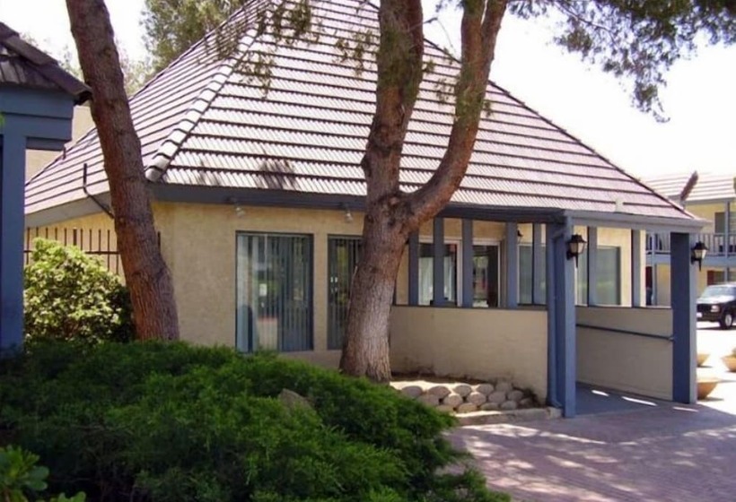 فندق Americas Best Value Inn & Suites Lancaster