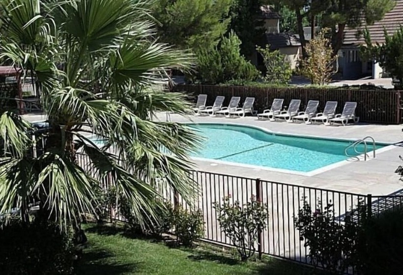 فندق Americas Best Value Inn & Suites Lancaster