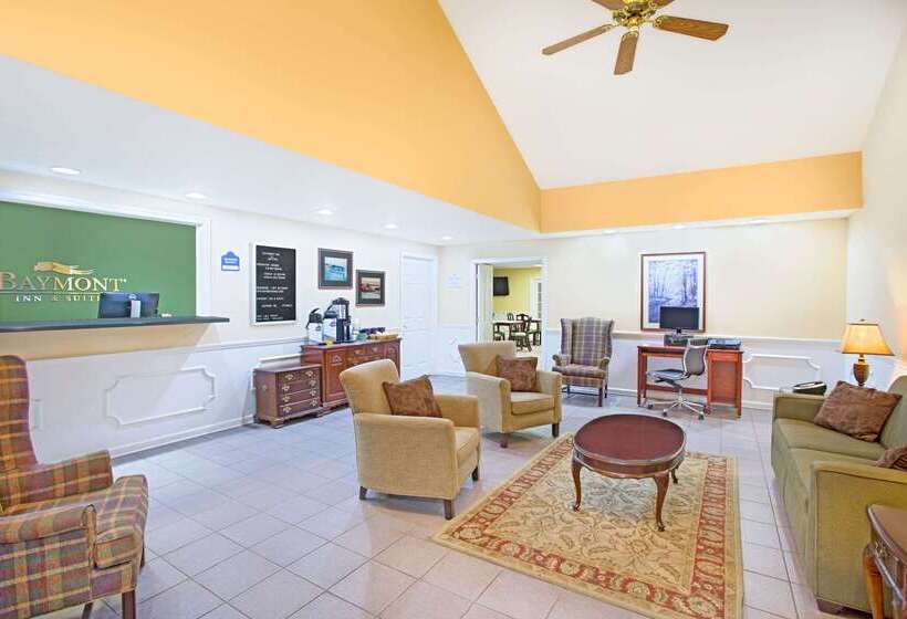 فندق Baymont By Wyndham Forest City