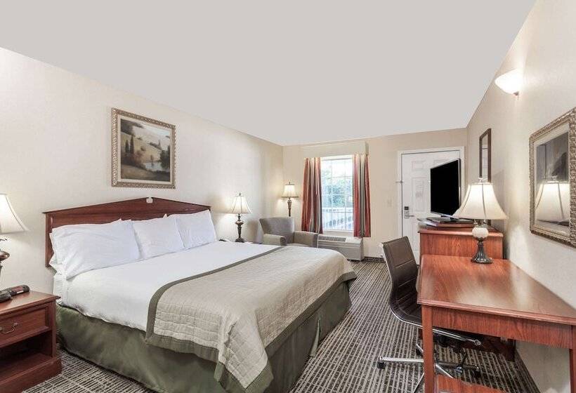 בית מלון כפרי Baymont By Wyndham Hickory