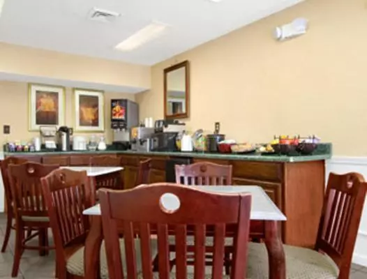 בית מלון כפרי Super 8 By Wyndham Orangeburg North