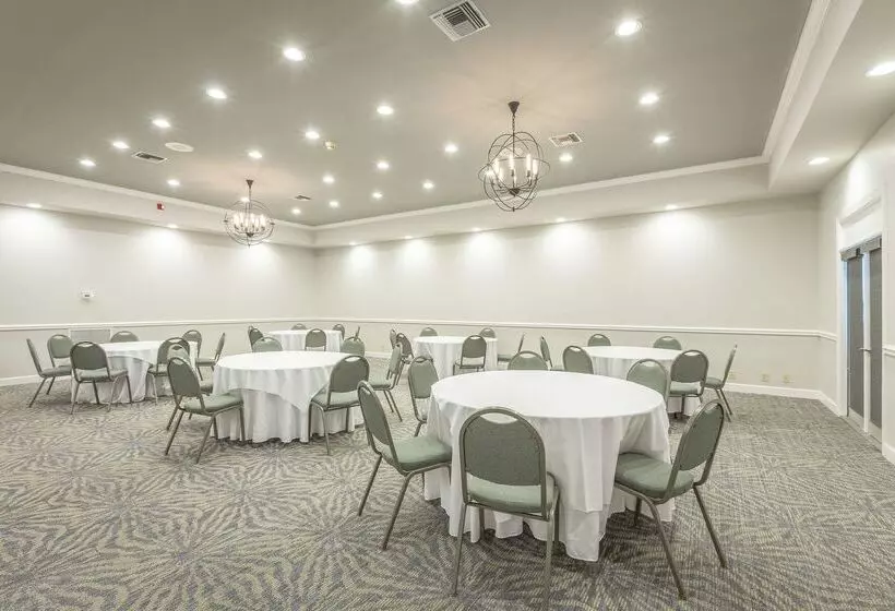 בית מלון כפרי Best Western Plus St. Simons