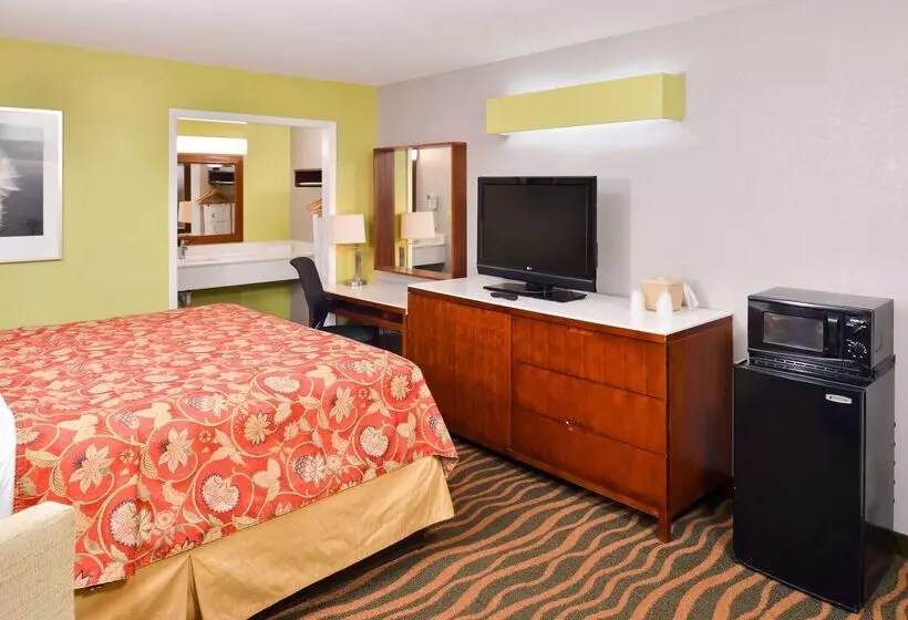 Отель Jameson Inn Winder