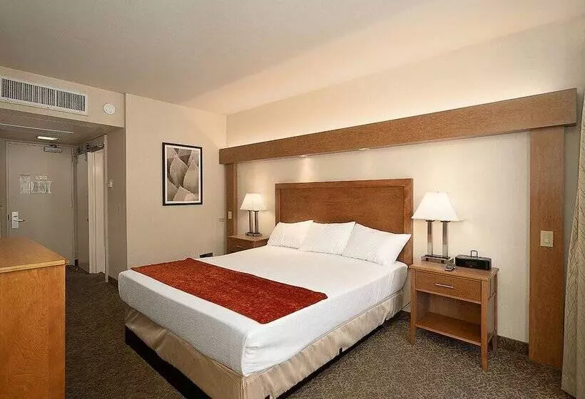 Отель Kellogg West Conference Center And