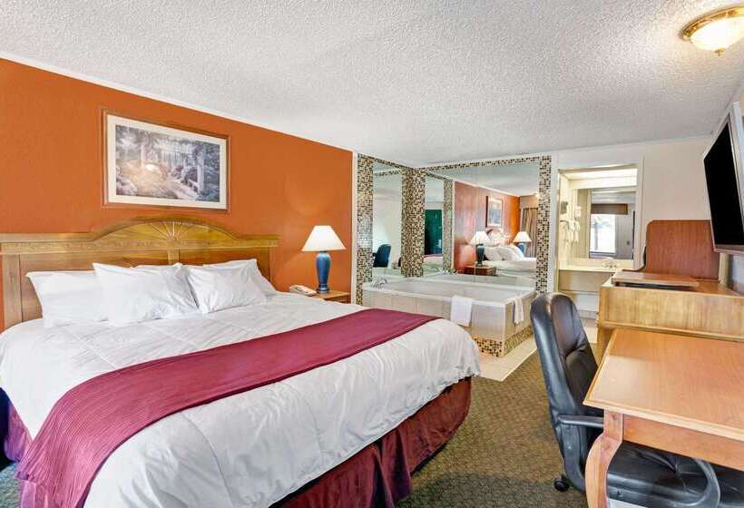 Отель Knights Inn Sterling Heights