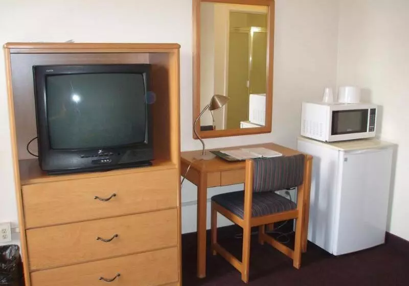 هتل Knights Inn Yuma