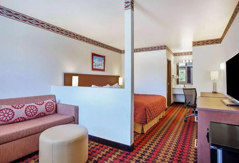 هتل Kokopelli Inn Sedona, Trademark Collection By Wyndham