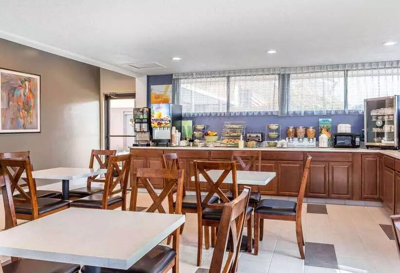 هتل Quality Inn Aberdeen