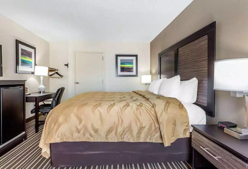 هتل Quality Inn Aberdeen