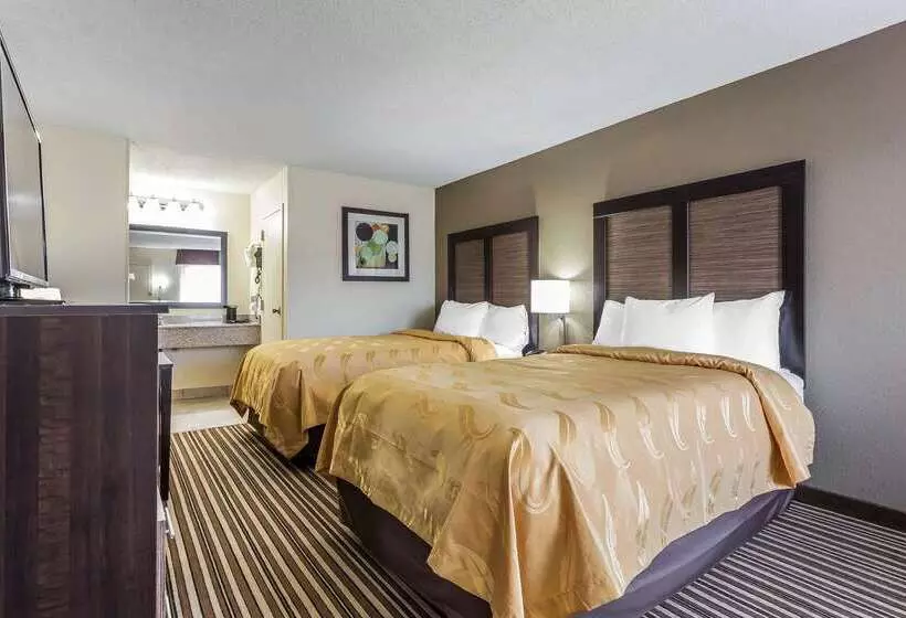 هتل Quality Inn Aberdeen