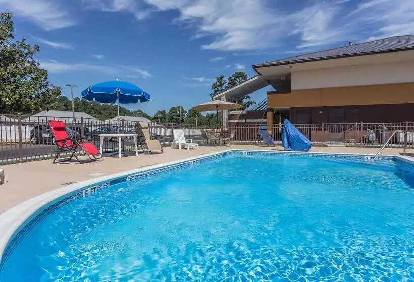 هتل Quality Inn Aberdeen