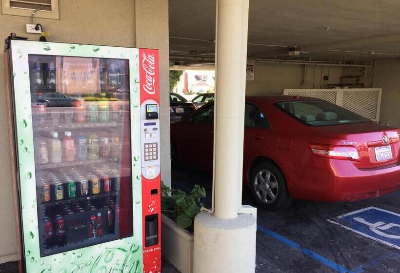فندق Regency Inn At San Francisco Airport