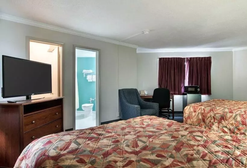 فندق Rodeway Inn