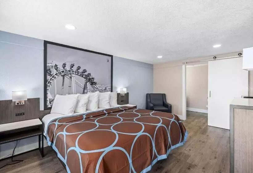 酒店 Super 8 By Wyndham Kissimmee Orlando