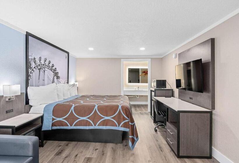 فندق Super 8 By Wyndham Kissimmee Orlando