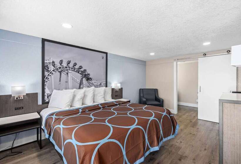 فندق Super 8 By Wyndham Kissimmee Orlando