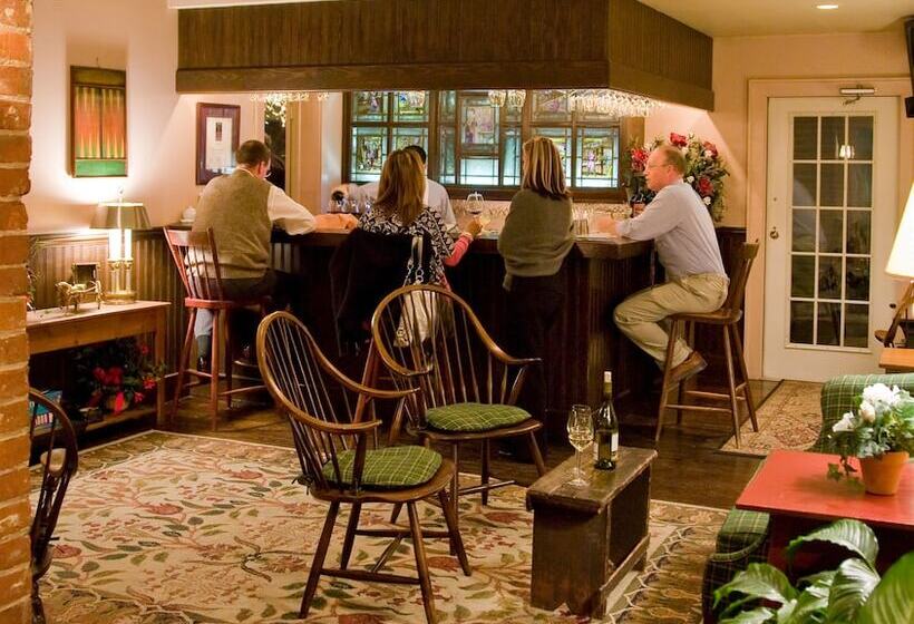 בית מלון כפרי The Inn At Turkey Hill