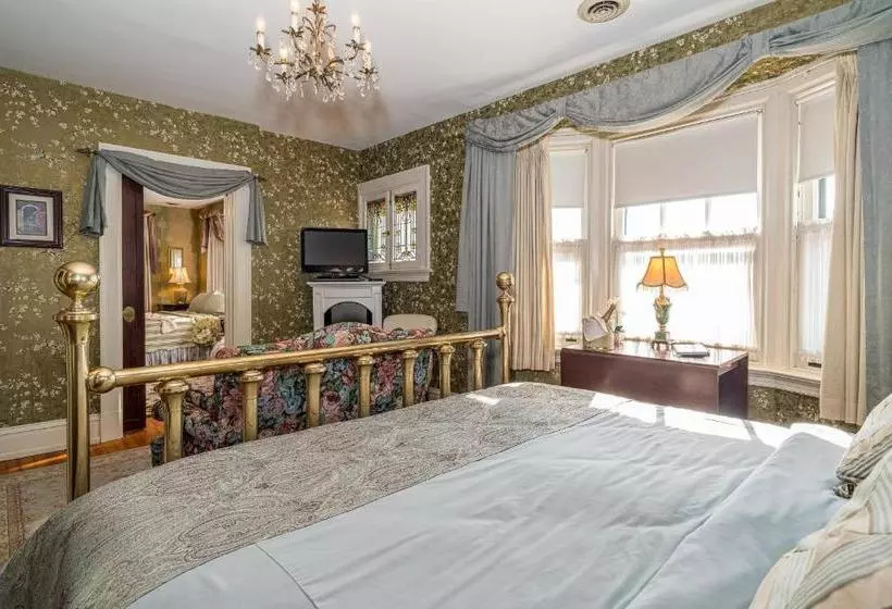 King's Cottage Bed & Breakfast