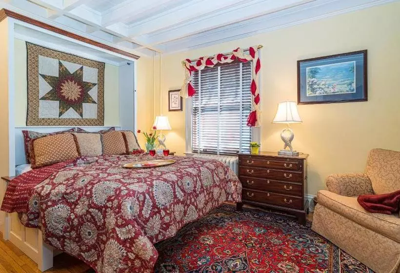 King's Cottage Bed & Breakfast