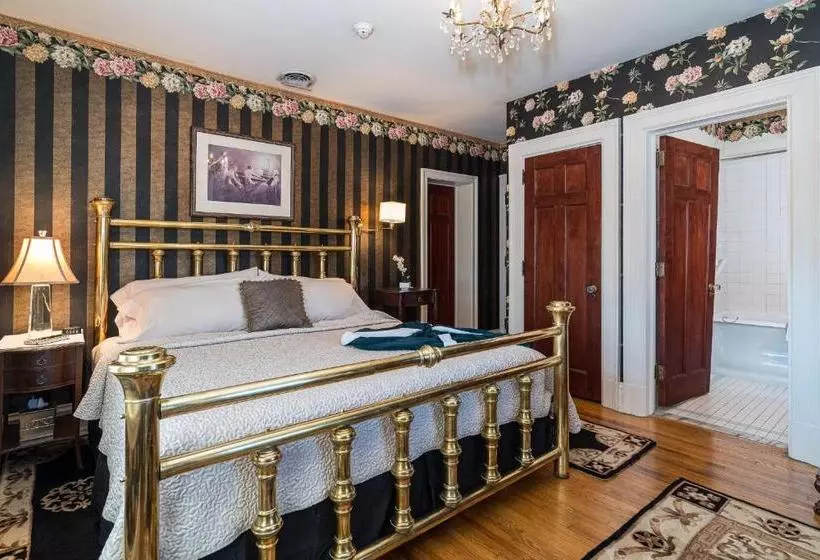 King's Cottage Bed & Breakfast