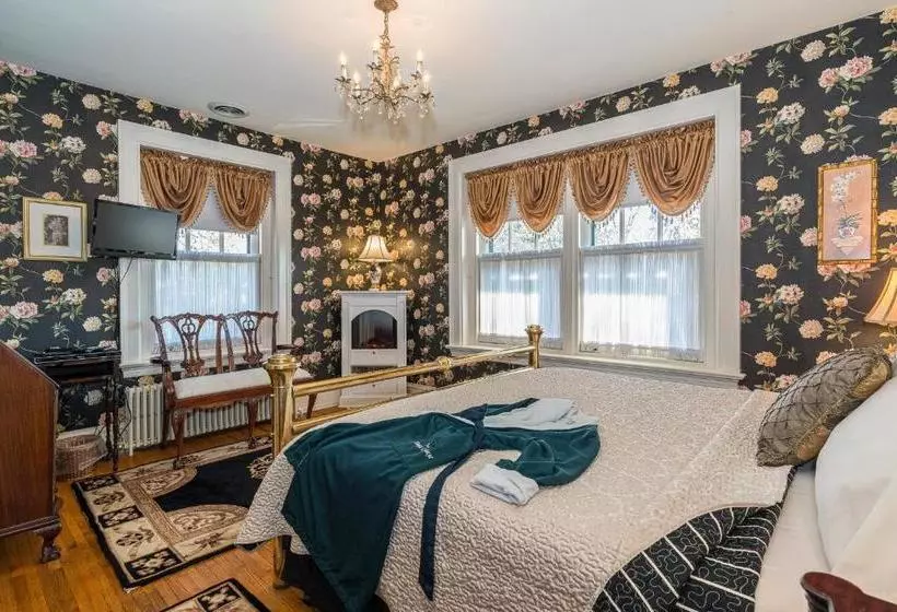 King's Cottage Bed & Breakfast