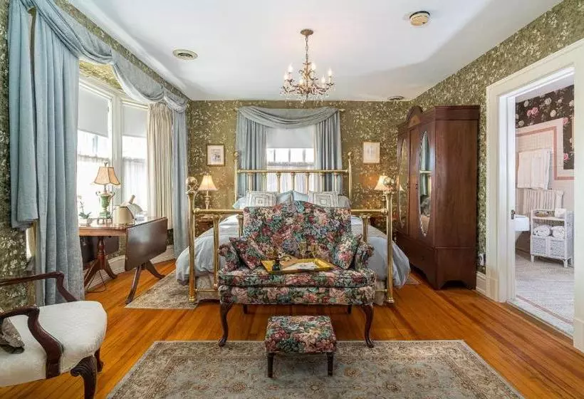 King's Cottage Bed & Breakfast
