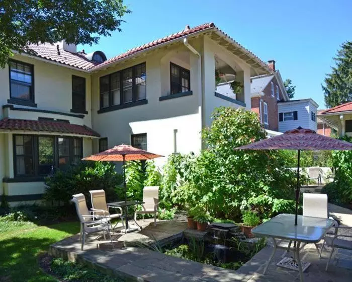King's Cottage Bed & Breakfast
